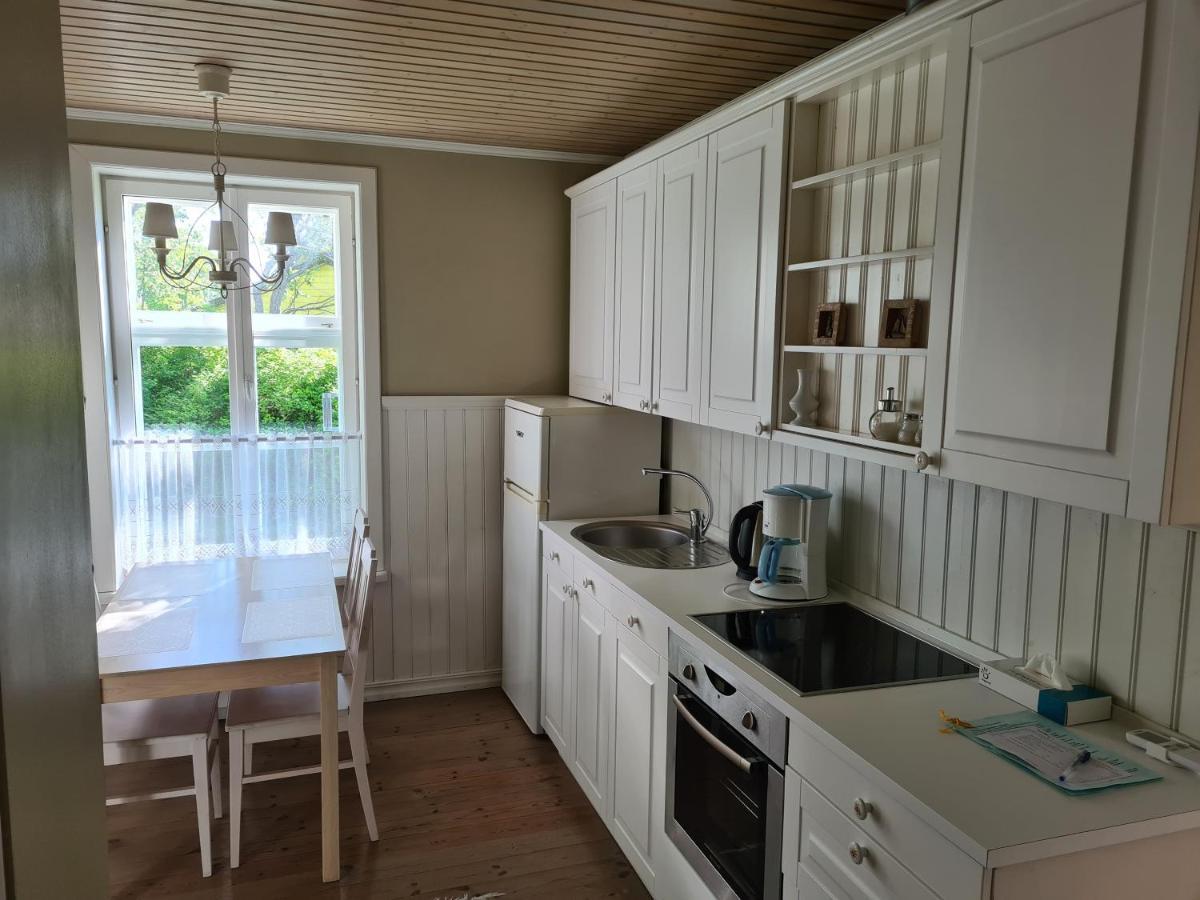 Lahe Guesthouse Хаапсалу Екстериор снимка